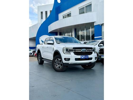 FORD RANGER 3.0 V6 TURBO DIESEL CD XLT 4X4 AUTOMÁTICO FORD RANGER 3.0 V6 TURBO DIESEL CD XLT 4X4 AUTOMÁTICO